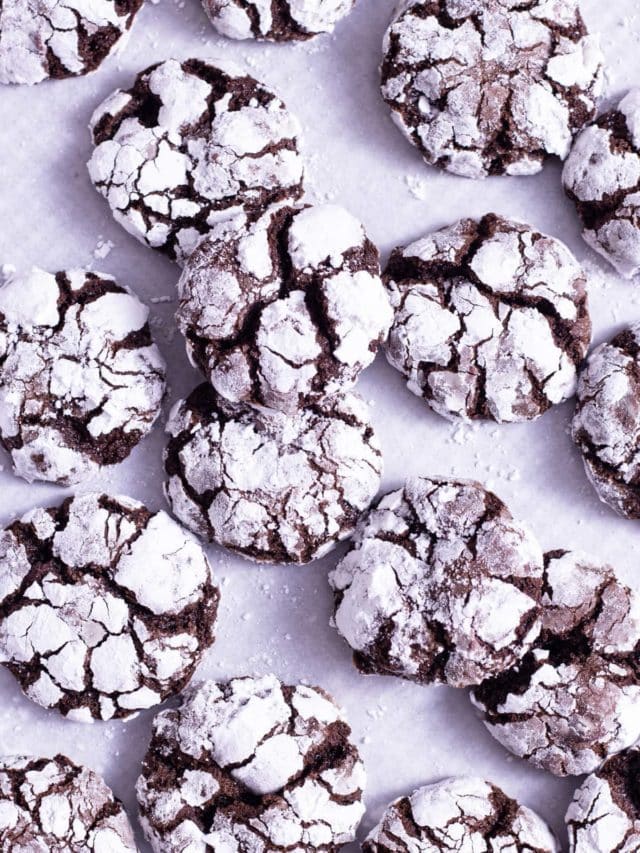 Chocolate Chip Crinkle Cookies